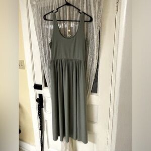 Simply Vera Wang green maxi dress